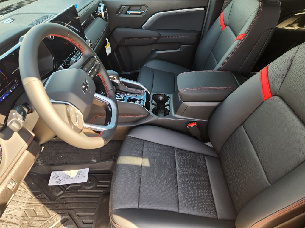 New 2026 Chevrolet Colorado Z71 w/ Technology Package AWD/4WD image 9