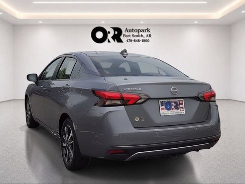 Used 2025 Nissan Versa SV FWD image 4