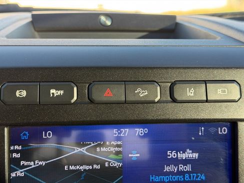Used 2021 Ford F350 Platinum w/ FX4 Off-Road Package AWD/4WD image 26
