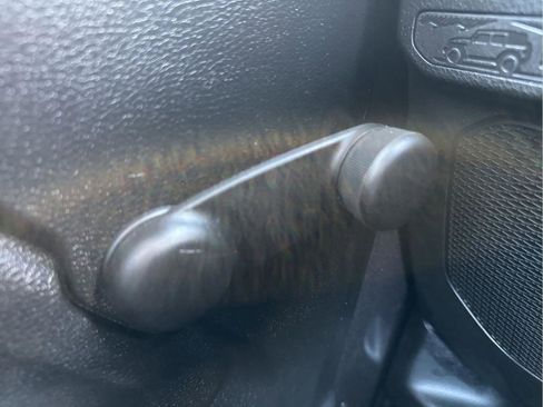 Used 2024 Jeep Wrangler Unlimited Sport AWD/4WD image 30
