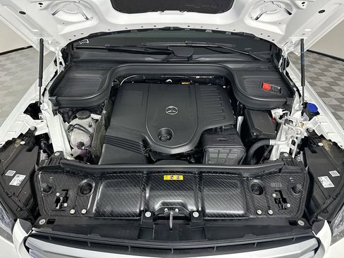 New 2026 Mercedes-Benz GLS 450 4MATIC image 33