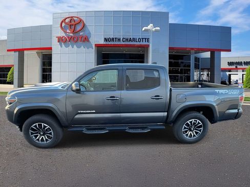 Used 2023 Toyota Tacoma TRD Sport image 7