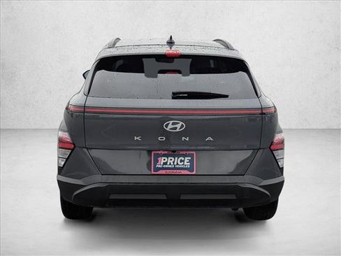 Used 2025 Hyundai Kona SEL image 6