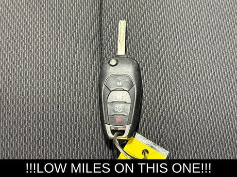 Used 2017 Chevrolet Cruze LS image 26