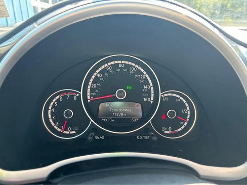 Used 2014 Volkswagen Beetle 2.5 image 7