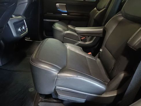 Certified 2025 Ford Expedition Platinum AWD/4WD image 33