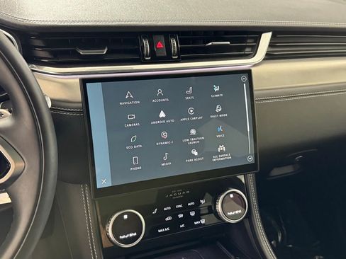 Used 2025 Jaguar F-PACE R-Dynamic S image 23