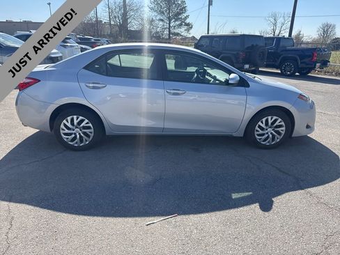 Used 2019 Toyota Corolla LE w/ Carpet Mat Package (TMS) image 4