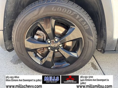 Used 2016 Jeep Cherokee High Altitude AWD/4WD image 9