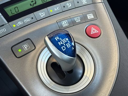 Used 2014 Toyota Prius Three FWD image 25