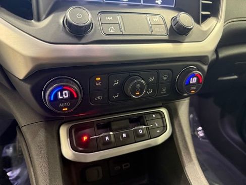 Used 2021 GMC Acadia SLT w/ Trailering Package AWD/4WD image 23