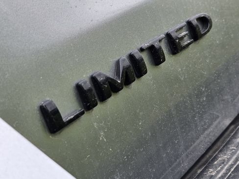 Used 2024 Ford Expedition Max Limited image 10