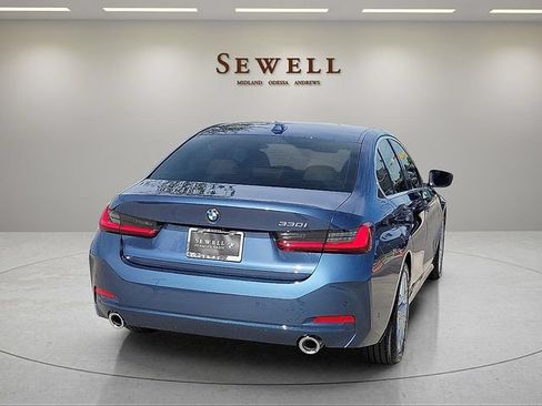 Used 2026 BMW 330i Sedan w/ Premium Package RWD image 5