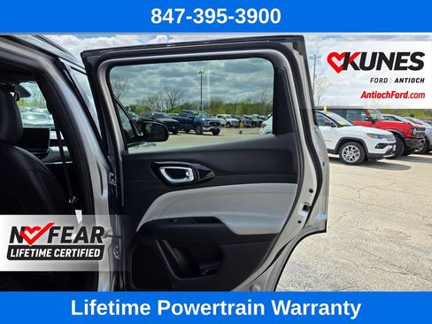 Used 2025 Jeep Compass Limited AWD/4WD image 21