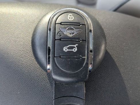 Used 2022 MINI Cooper S w/ Driver Assistance Package image 31