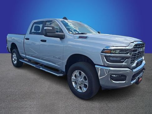 Used 2026 RAM 2500 Big Horn AWD/4WD image 3