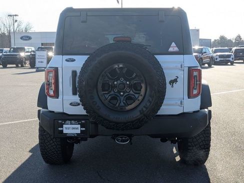 Used 2024 Ford Bronco Wildtrak image 4