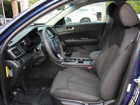 Used 2017 Kia Optima LX FWD image 25