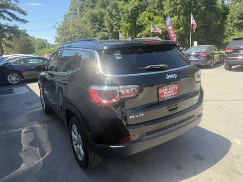 Used 2019 Jeep Compass Latitude w/ Popular Equipment Group AWD/4WD image 7