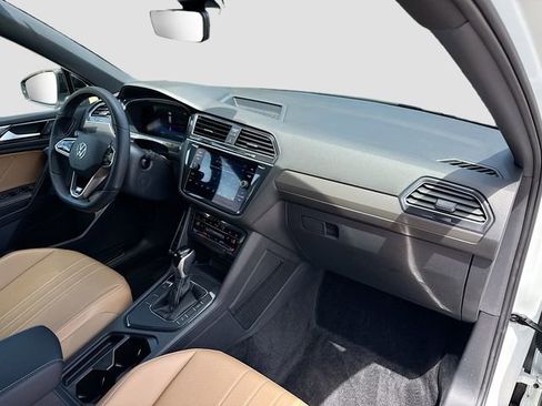 Used 2024 Volkswagen Tiguan SE R-Line FWD image 14