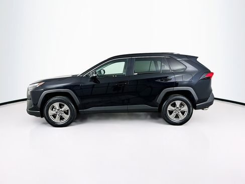 Used 2025 Toyota RAV4 XLE image 4