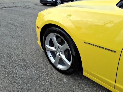 Used 2015 Chevrolet Camaro SS w/ RS Package image 12
