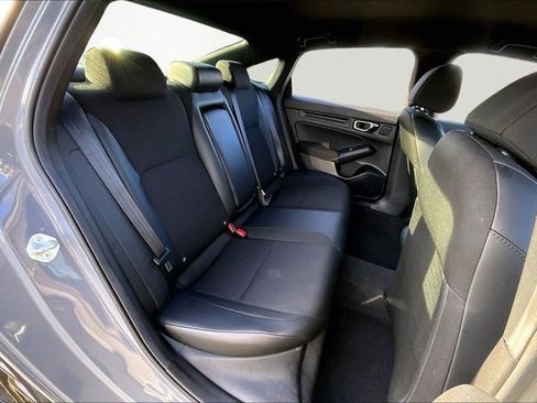 Used 2025 Honda Civic Sport image 19