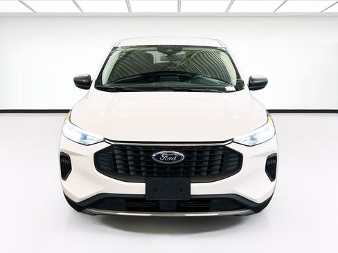 Used 2023 Ford Escape Active FWD image 2