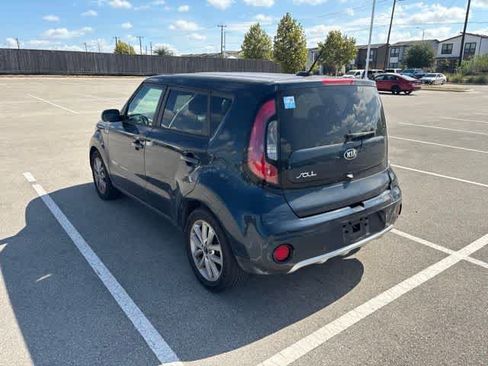 Used 2017 Kia Soul + FWD image 3