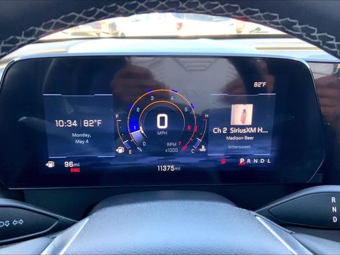 Used 2025 Chevrolet Traverse LT w/ LPO, Floor Liner Package FWD image 24