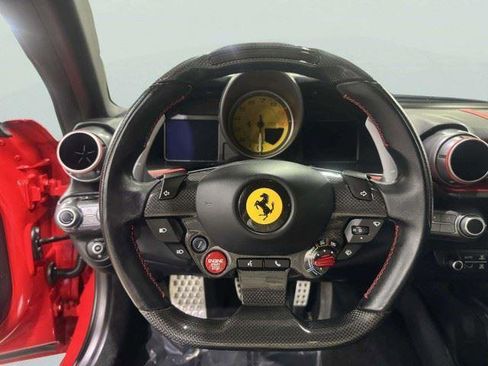 Used 2019 Ferrari 812 Superfast RWD image 40