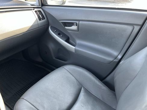 Used 2010 Toyota Prius Two image 12