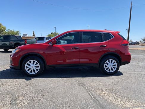 Used 2017 Nissan Rogue S FWD image 3