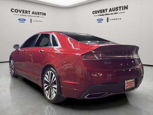 Used 2017 Lincoln MKZ Reserve image 3
