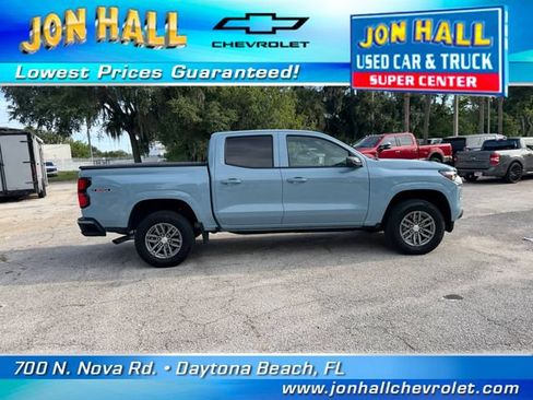 Used 2025 Chevrolet Colorado LT w/ LT Convenience Package AWD/4WD image 13