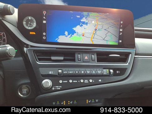 Certified 2022 Lexus ES 350 w/ Premium Package image 12
