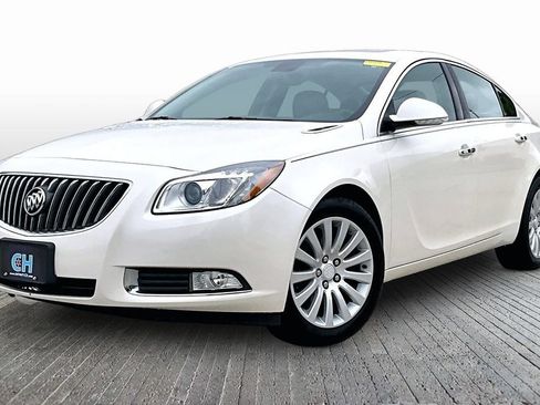 Used 2013 Buick Regal Premium FWD image 3