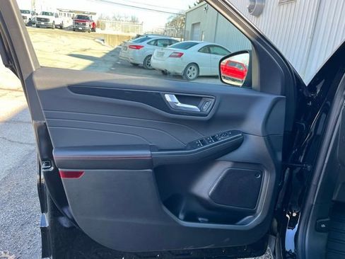New 2026 Ford Escape ST-Line w/ Cold Weather Package AWD/4WD image 11