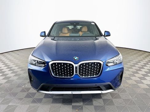 Used 2025 BMW X4 xDrive30i AWD/4WD image 3