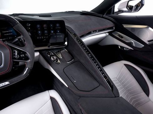 Used 2023 Chevrolet Corvette Z06 image 25