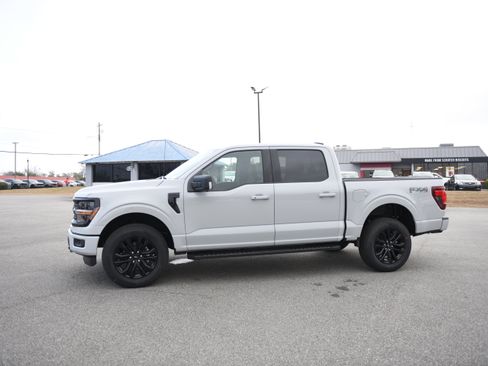 New 2026 Ford F150 XLT w/ Equipment Group 302A MID image 11