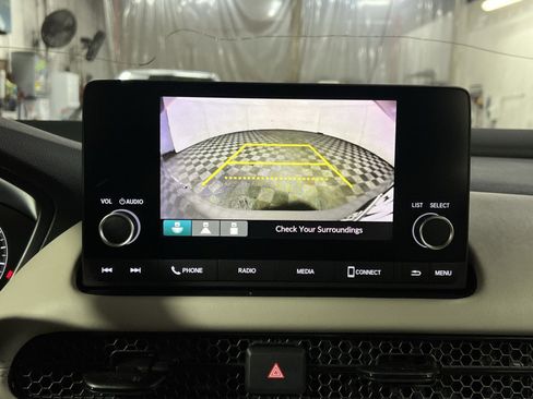 Used 2023 Honda HR-V LX image 18