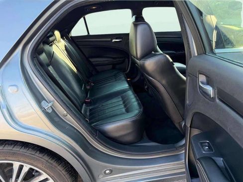 Used 2012 Chrysler 300 S w/ Luxury Group image 12