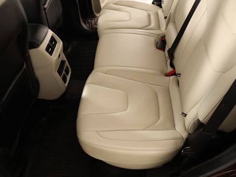 Used 2018 Ford Edge Titanium w/ Equipment Group 302A image 12