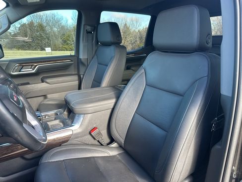 Used 2023 GMC Sierra 1500 Elevation w/ Elevation Premium Package image 5