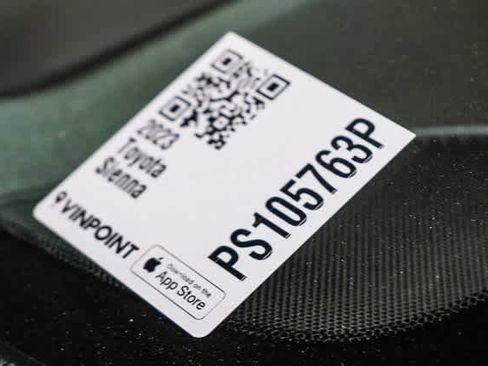 Certified 2023 Toyota Sienna Platinum image 31