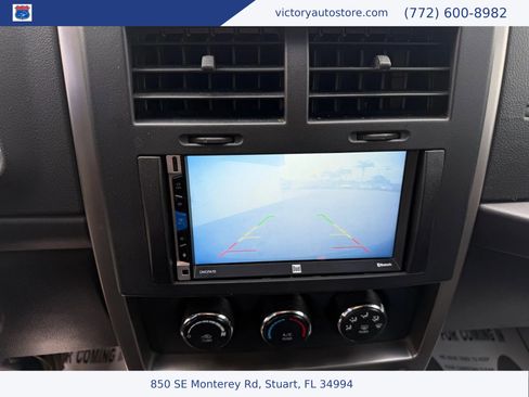 Used 2012 Jeep Liberty Sport AWD/4WD image 31