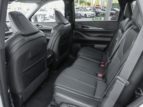 Used 2023 INFINITI QX60 Luxe w/ Cargo Package AWD/4WD image 32