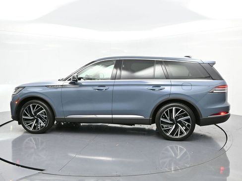 Used 2025 Lincoln Aviator Reserve w/ Equipment Group 201A image 5