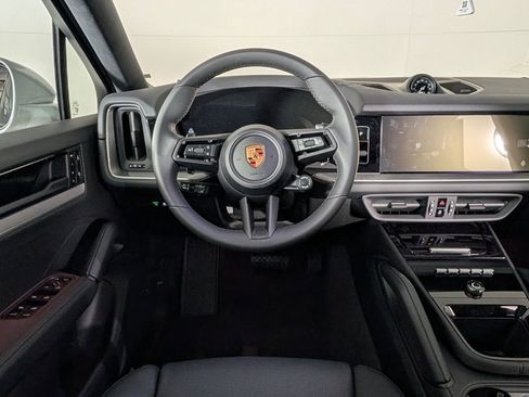 New 2026 Porsche Cayenne Coupe AWD/4WD image 21
